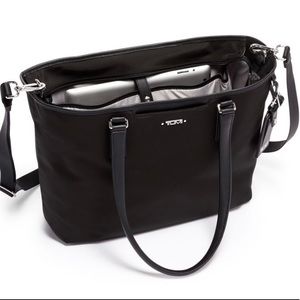 TUMI TOTE, NELL TOTE . Brand new !